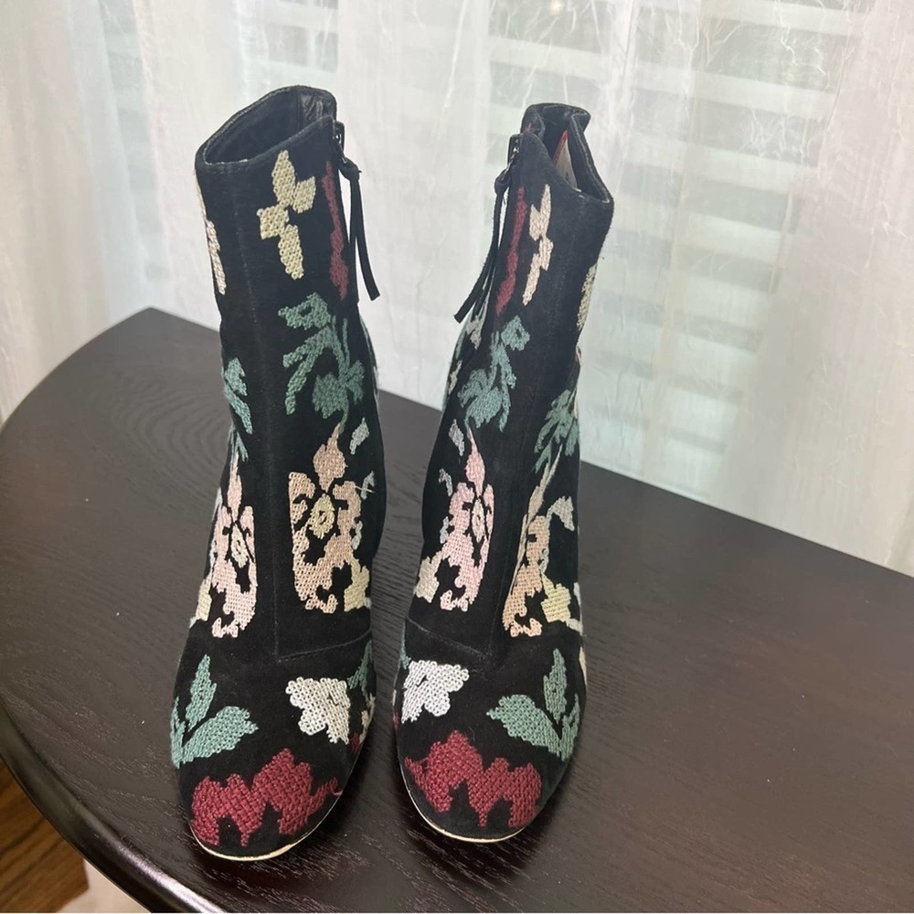 Rebecca Minkoff Embroidered Ankle Boots. 8.5 #010 - Picture 7 of 9